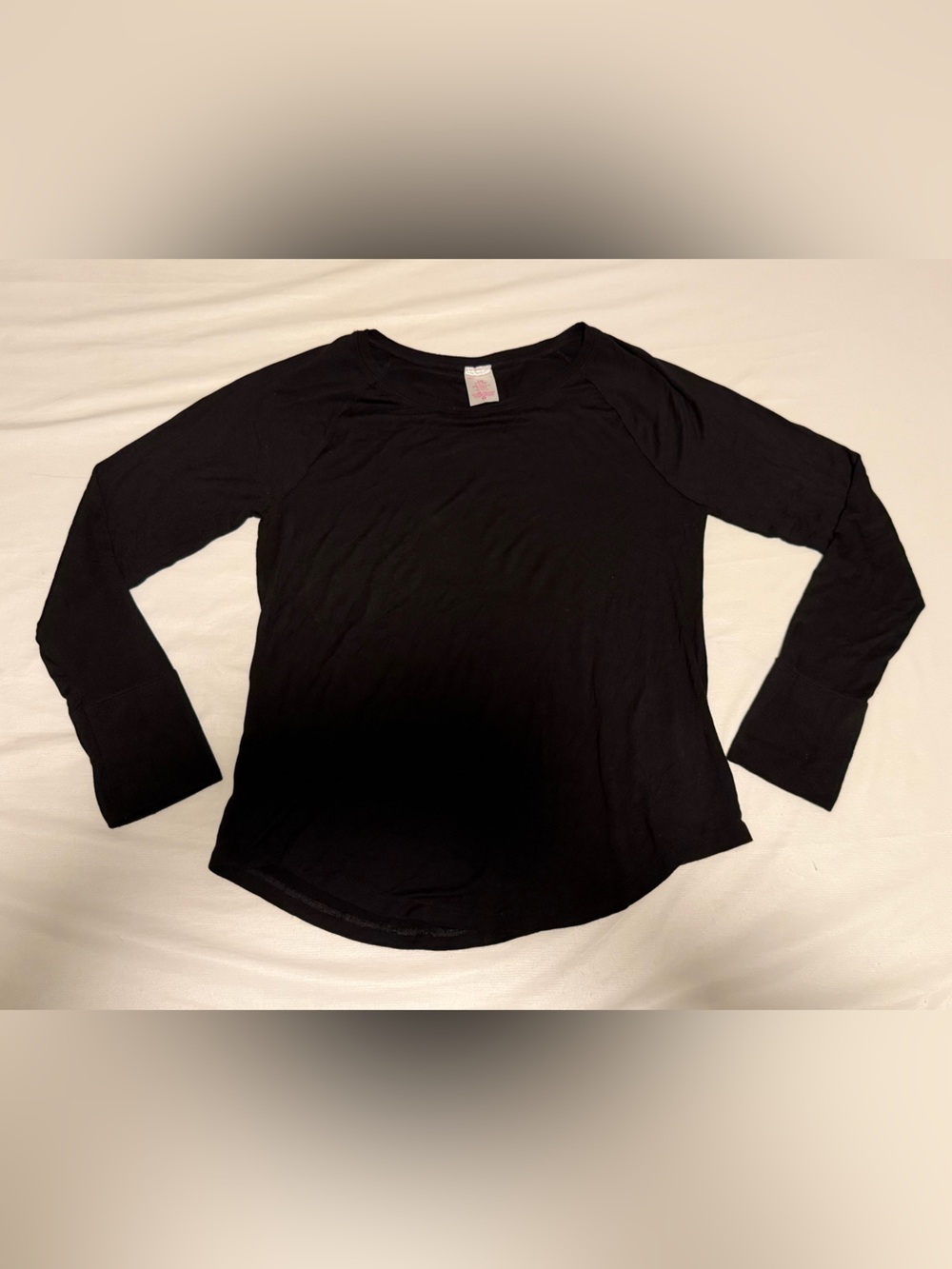 Women’s Black Relaxed Fit Long Sleeve T-Shirt